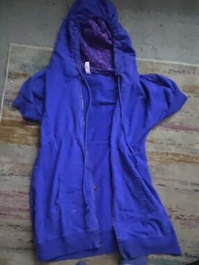 VS Long  Blue Short-Sleeve Zip Hoodie M